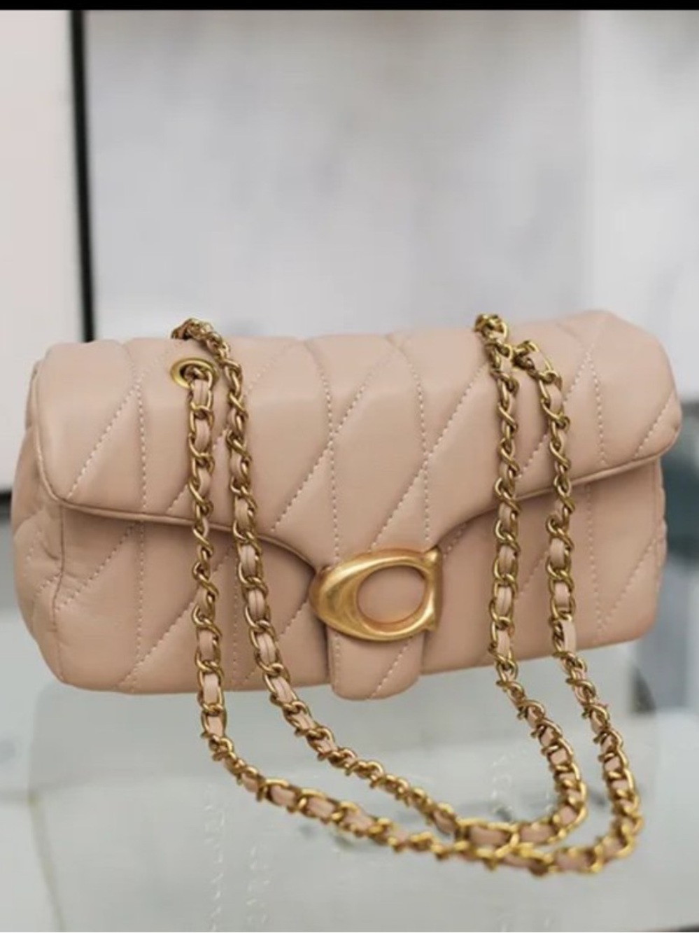 Quilted Nude Leather Shoulder Bag with Gold Chain